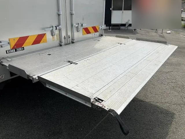 日野レンジャーアルミウイング中型（4t）[写真11]