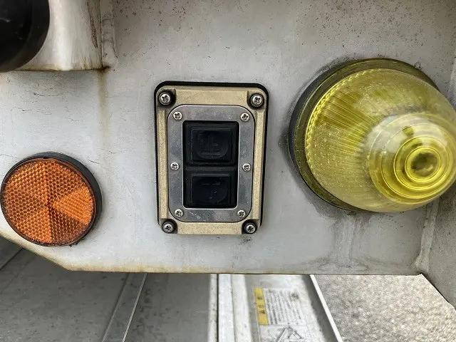 日野レンジャーアルミウイング中型（4t）[写真38]