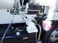 三菱ふそうキャンタータンク車（タンクローリー）小型（2t・3t）[写真12]