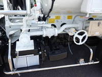 三菱ふそうキャンタータンク車（タンクローリー）小型（2t・3t）[写真13]