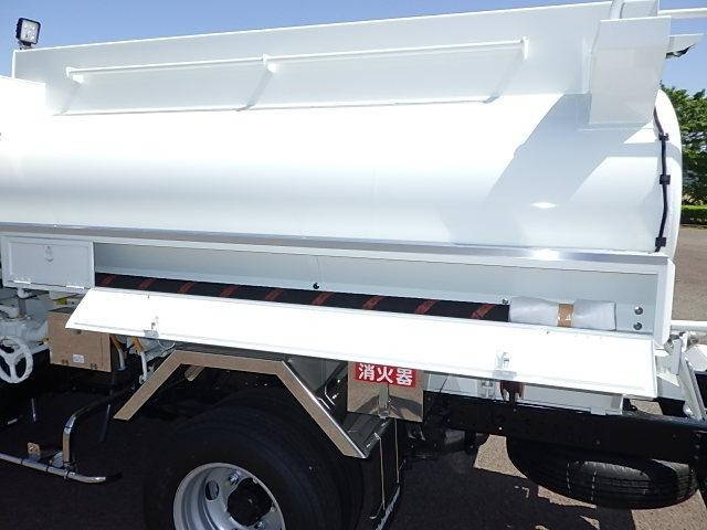 三菱ふそうキャンタータンク車（タンクローリー）小型（2t・3t）[写真15]