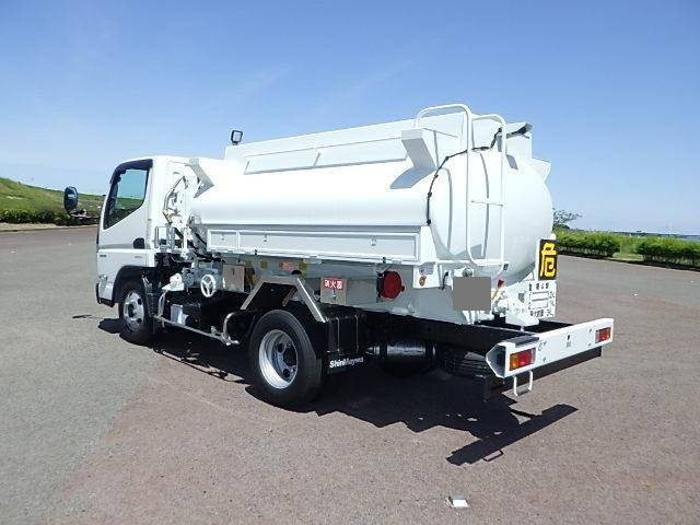 三菱ふそうキャンタータンク車（タンクローリー）小型（2t・3t）[写真02]