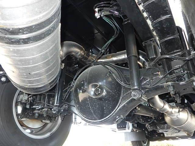 三菱ふそうキャンタータンク車（タンクローリー）小型（2t・3t）[写真22]