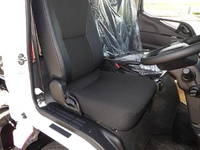 三菱ふそうキャンタータンク車（タンクローリー）小型（2t・3t）[写真28]