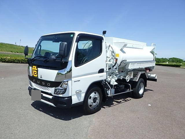 三菱ふそうキャンタータンク車（タンクローリー）小型（2t・3t）[写真03]