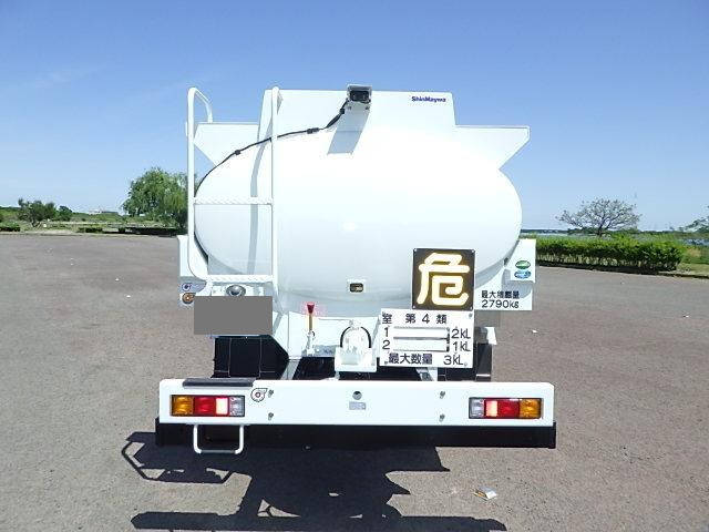 三菱ふそうキャンタータンク車（タンクローリー）小型（2t・3t）[写真05]