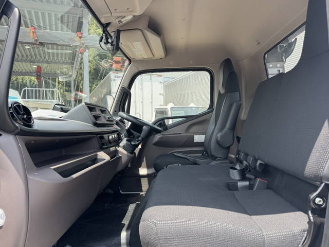 三菱ふそうキャンターセーフティローダー小型（2t・3t）[写真32]