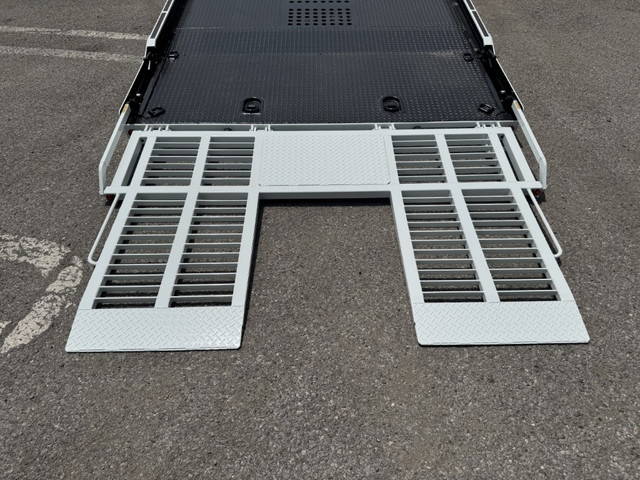 三菱ふそうキャンターセーフティローダー小型（2t・3t）[写真08]