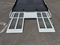 三菱ふそうキャンターセーフティローダー小型（2t・3t）[写真08]