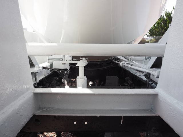 三菱ふそうキャンターミキサー車（コンクリートミキサー）小型（2t・3t）[写真22]