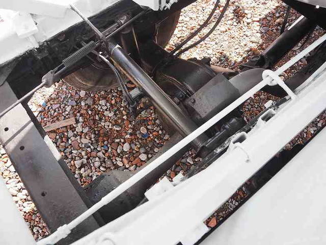 三菱ふそうキャンターミキサー車（コンクリートミキサー）小型（2t・3t）[写真25]