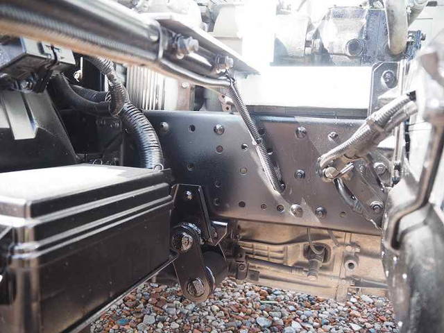 三菱ふそうキャンターミキサー車（コンクリートミキサー）小型（2t・3t）[写真30]