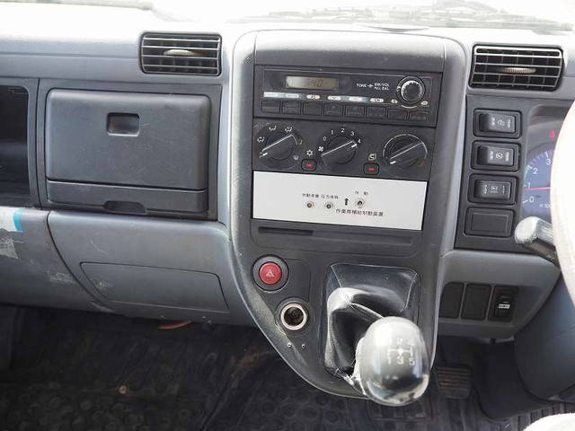 三菱ふそうキャンターミキサー車（コンクリートミキサー）小型（2t・3t）[写真37]