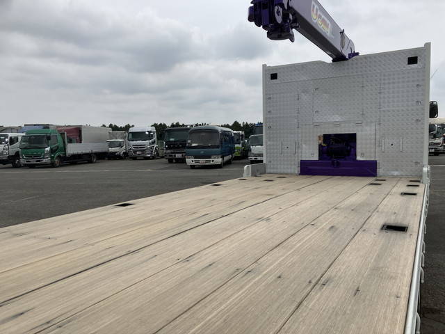 日野レンジャーセーフティクレーン4段増トン（6t・8t）[写真13]