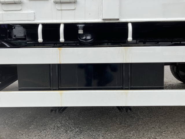 日野レンジャーセーフティクレーン4段増トン（6t・8t）[写真23]