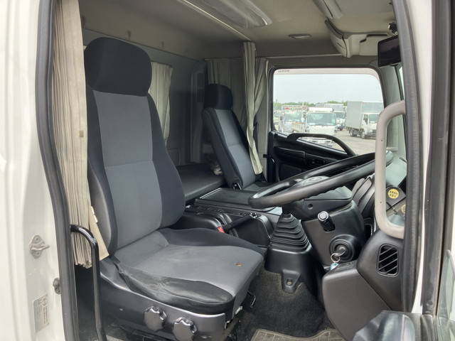 日野レンジャーセーフティクレーン4段増トン（6t・8t）[写真32]