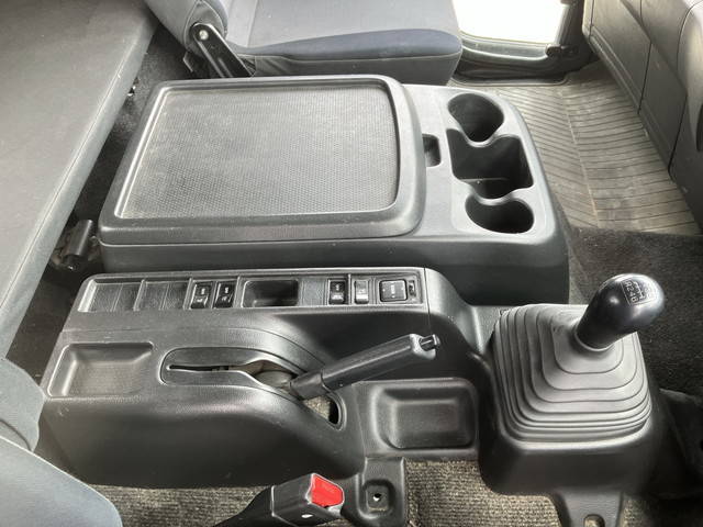 日野レンジャーセーフティクレーン4段増トン（6t・8t）[写真36]