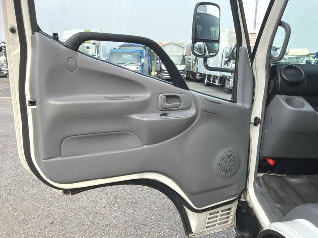 トヨタダイナパネルバン小型（2t・3t）[写真28]