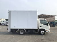 トヨタダイナパネルバン小型（2t・3t）[写真06]