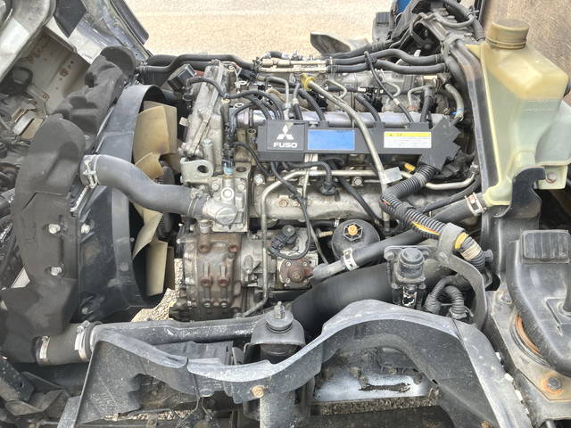 三菱ふそうキャンターアルミブロック小型（2t・3t）[写真28]