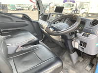 三菱ふそうキャンターアルミブロック小型（2t・3t）[写真35]