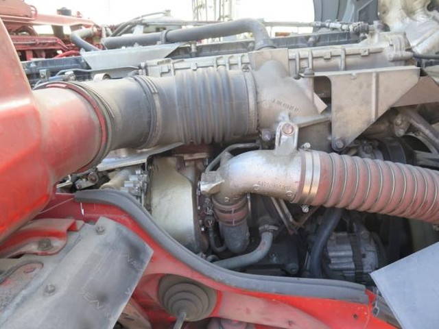 三菱ふそうスーパーグレートトレーラーヘッド（トラクターヘッド）大型（10t）[写真15]