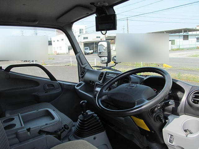 日野デュトロ冷凍車（冷蔵車）小型（2t・3t）[写真06]