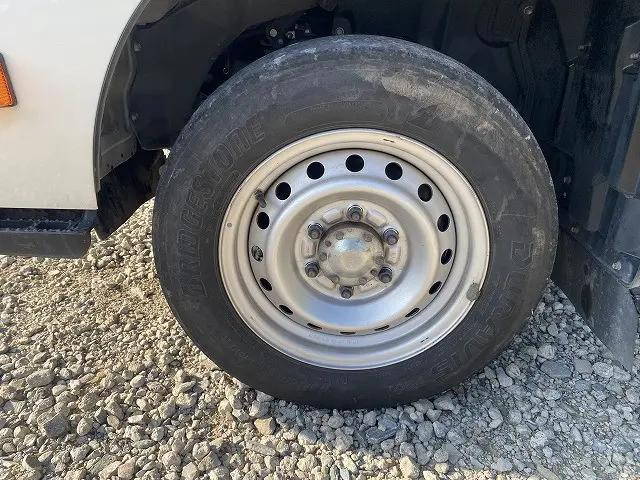 トヨタトヨエース平ボディ小型（2t・3t）[写真23]