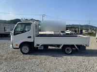 トヨタトヨエース平ボディ小型（2t・3t）[写真07]