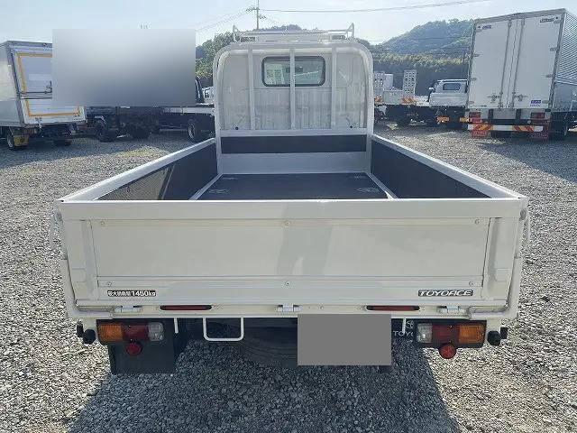 トヨタトヨエース平ボディ小型（2t・3t）[写真07]