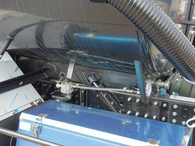 三菱ふそうキャンターバキュームカー小型（2t・3t）[写真10]