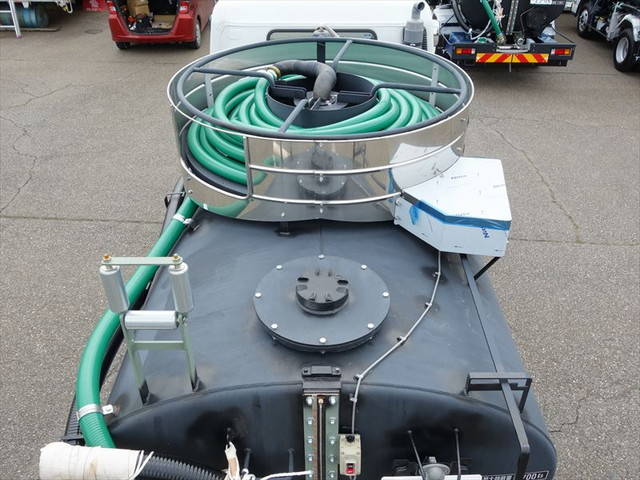 三菱ふそうキャンターバキュームカー小型（2t・3t）[写真06]