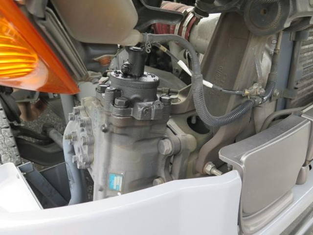 日野プロフィアトレーラーヘッド（トラクターヘッド）大型（10t）[写真21]