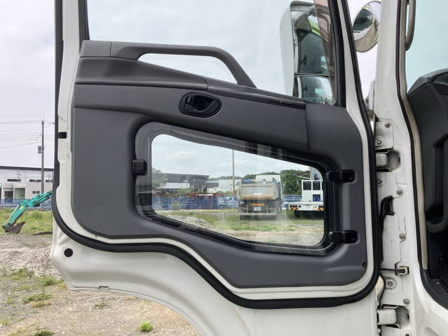 三菱ふそうスーパーグレートパネルウイング大型（10t）[写真27]