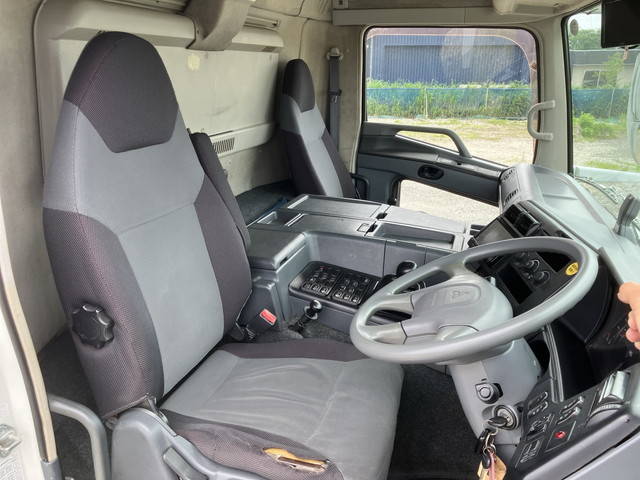 三菱ふそうスーパーグレートパネルウイング大型（10t）[写真29]