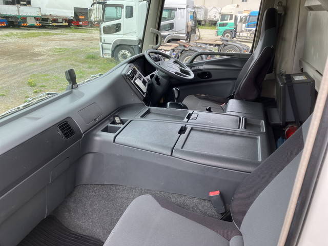 三菱ふそうスーパーグレートパネルウイング大型（10t）[写真31]