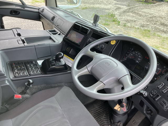 三菱ふそうスーパーグレートパネルウイング大型（10t）[写真32]