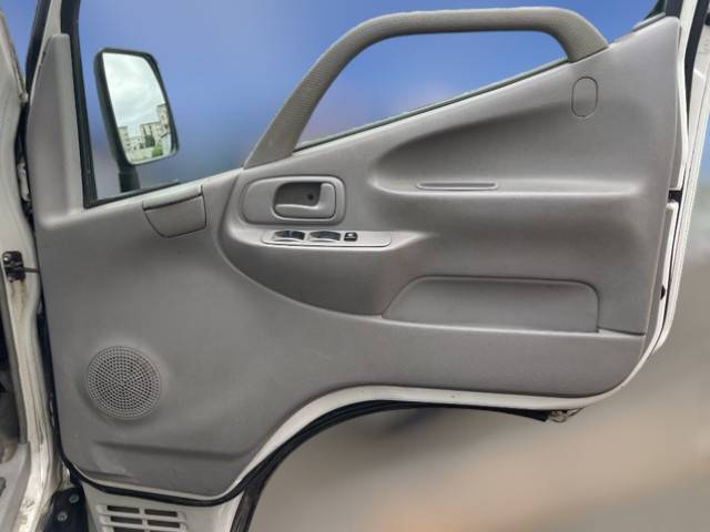 トヨタダイナ平ボディ小型（2t・3t）[写真31]