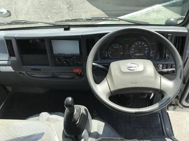 日産アトラスダブルキャブ（Wキャブ）小型（2t・3t）[写真27]