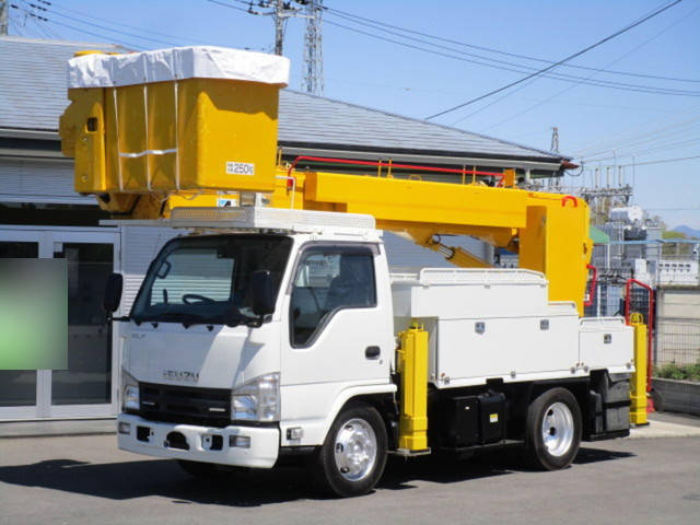 いすゞエルフ高所作業車小型（2t・3t）[写真03]