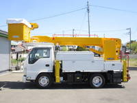 いすゞエルフ高所作業車小型（2t・3t）[写真06]