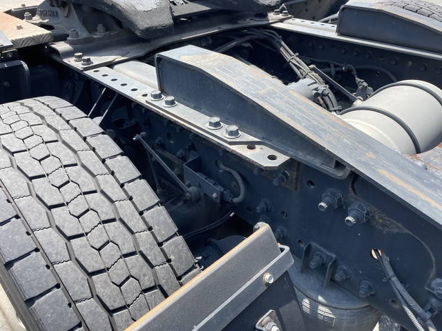 日野プロフィアトレーラーヘッド（トラクターヘッド）大型（10t）[写真21]