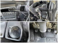 日野プロフィアトレーラーヘッド（トラクターヘッド）大型（10t）[写真39]