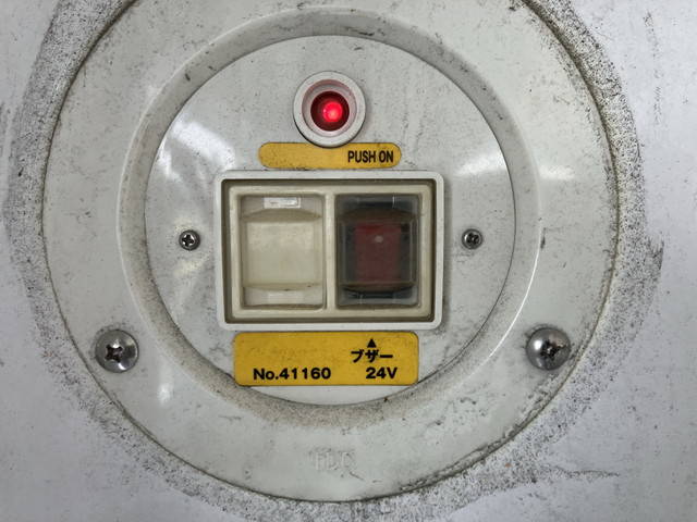 三菱ふそうキャンター冷凍車（冷蔵車）小型（2t・3t）[写真16]