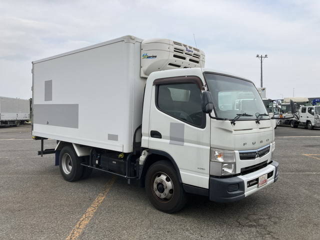 三菱ふそうキャンター冷凍車（冷蔵車）小型（2t・3t）[写真03]