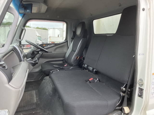 三菱ふそうキャンター冷凍車（冷蔵車）小型（2t・3t）[写真30]