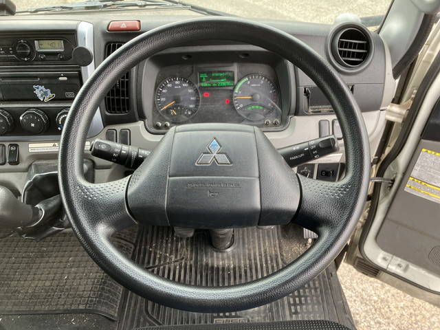 三菱ふそうキャンター冷凍車（冷蔵車）小型（2t・3t）[写真35]