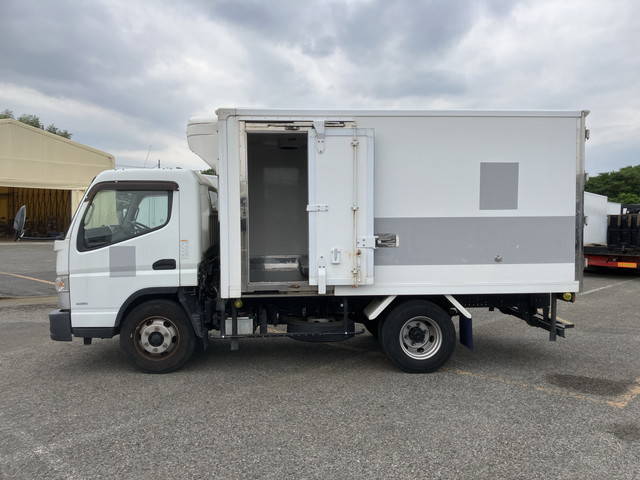 三菱ふそうキャンター冷凍車（冷蔵車）小型（2t・3t）[写真06]