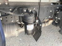 三菱ふそうキャンターアルミバン小型（2t・3t）[写真16]