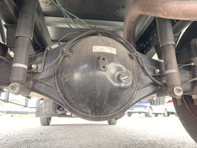 三菱ふそうキャンターアルミバン小型（2t・3t）[写真16]